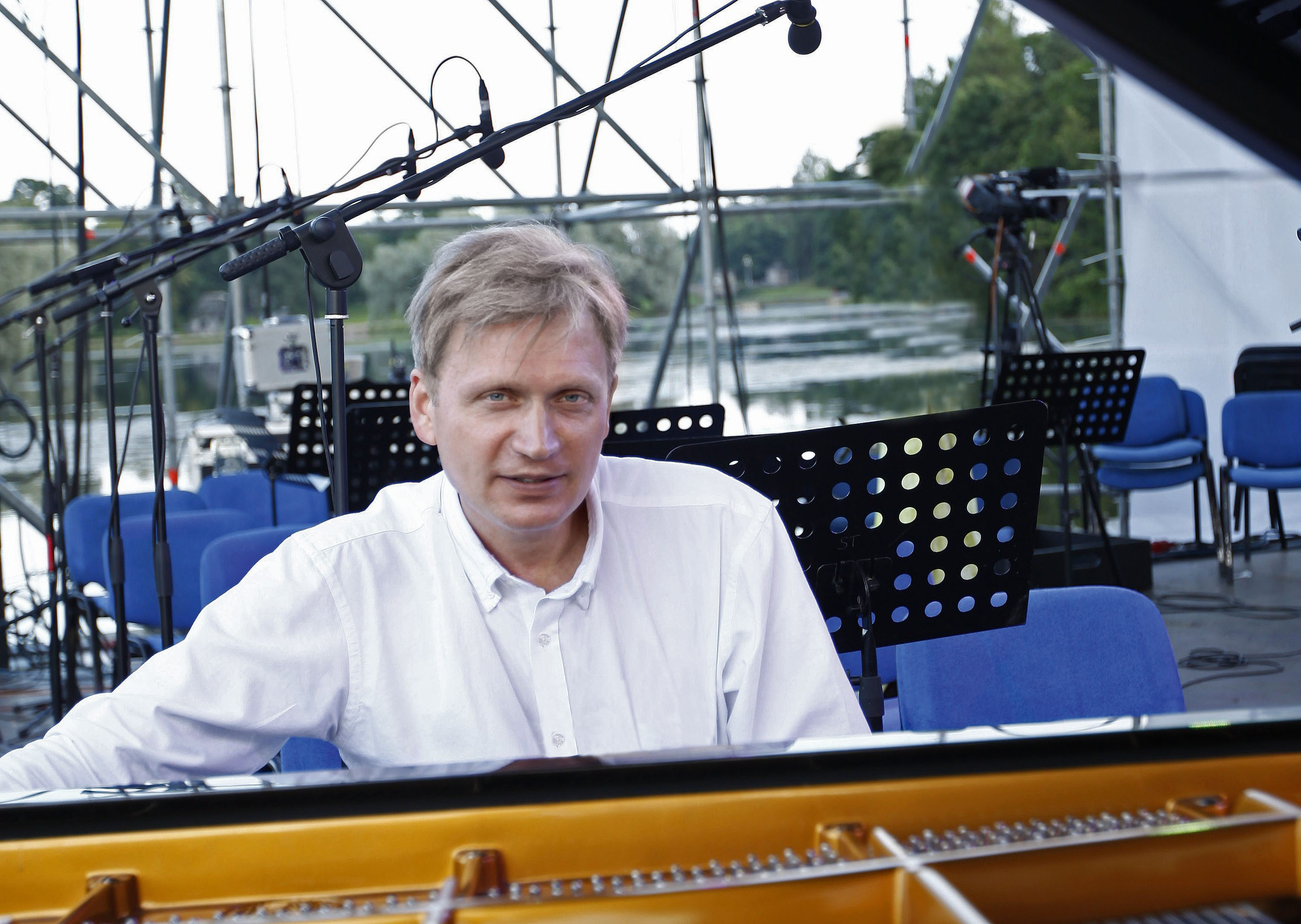 Yuri Serov, piano e diretor musical